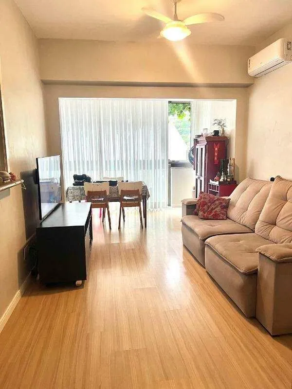 Viva com conforto, lazer e uma vista privilegiada para o mar!Excelente apartamen...