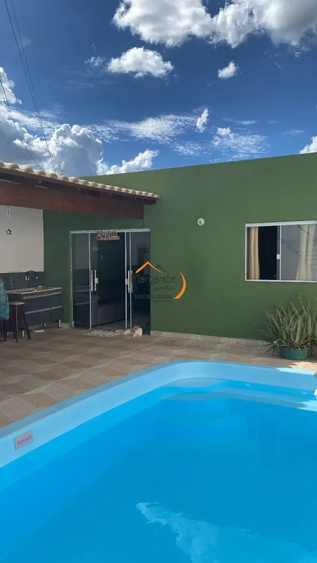 Imobiliária Margarete Corrêa vende casa com piscina em Sobradinho 2, Buritizinho...