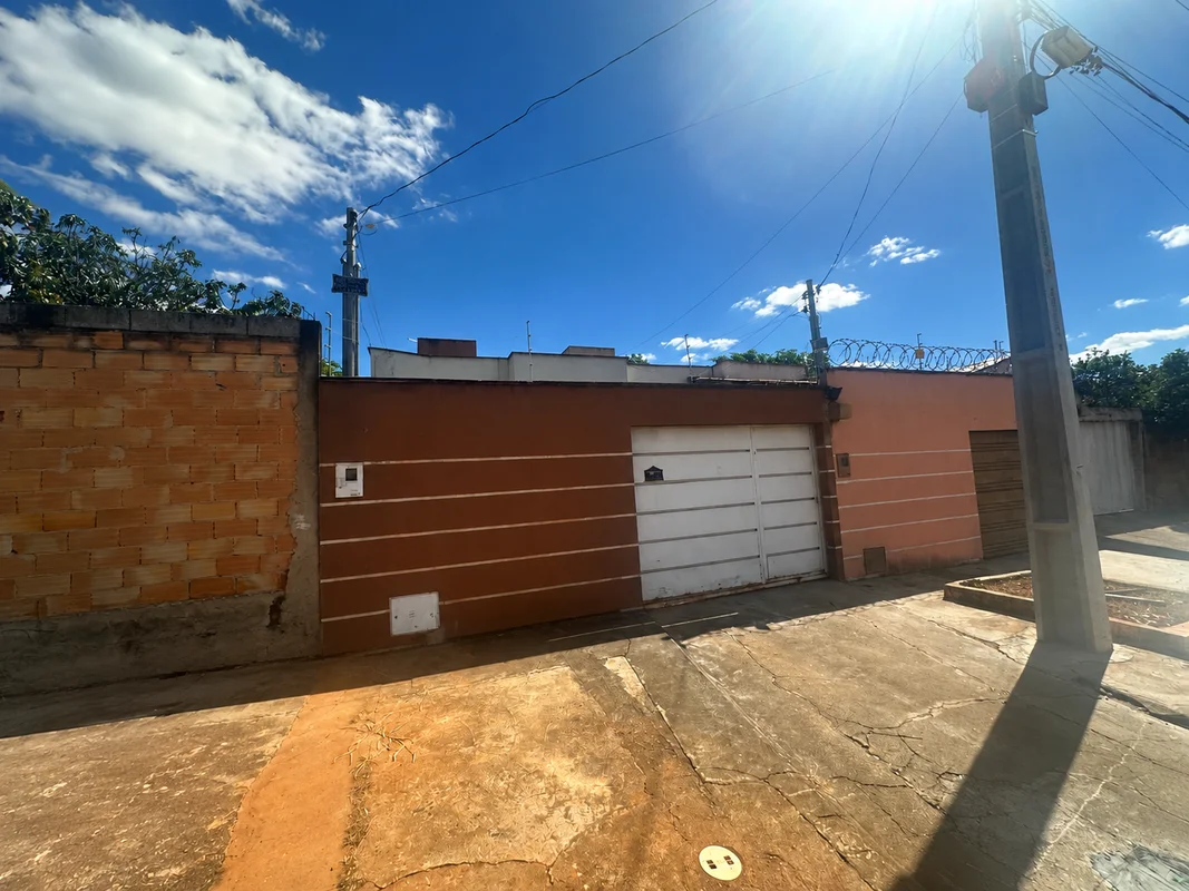 Casa para locação no Parque Veiga Jardim, localizada na Rua Doutor Edilberto da ...