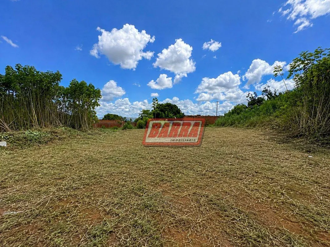 1. Resumo360 m² de terreno | Escritura registrada | Próximo à avenida principal ...