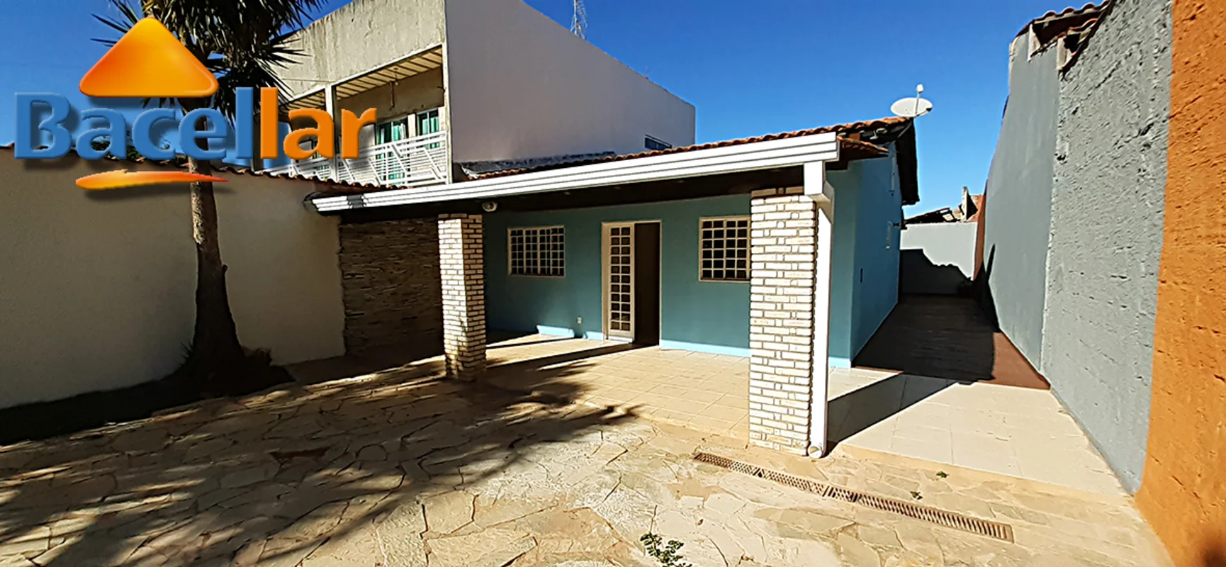 Casa em condomínio seguro e tranquilo com guarita, região em franca expansão com...