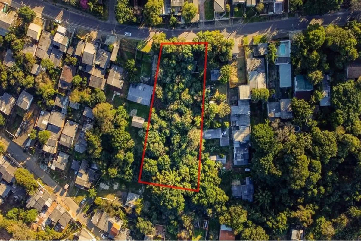 Terreno desocupado com 6.250m2 localizado na Rua Marechal Humberto de Alencar Ca...
