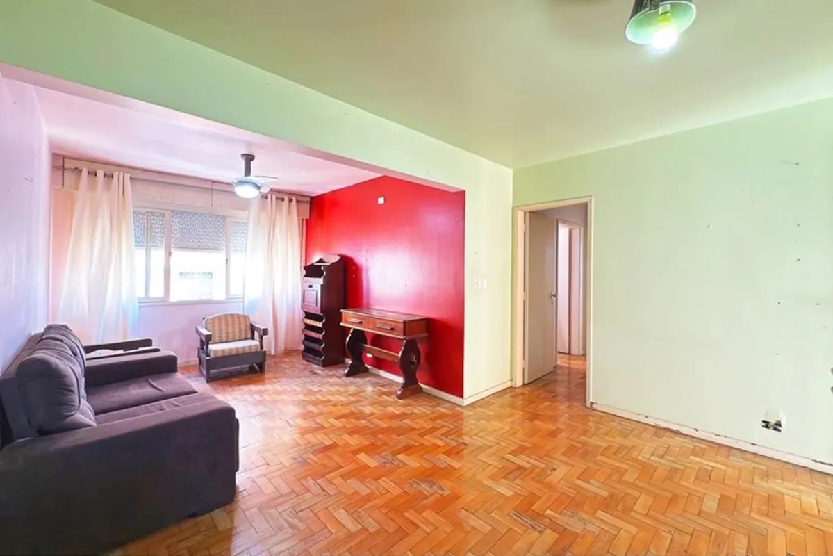 Este apartamento na Rua Senhor dos Passos oferece 114,63m² de espaço inteligente...