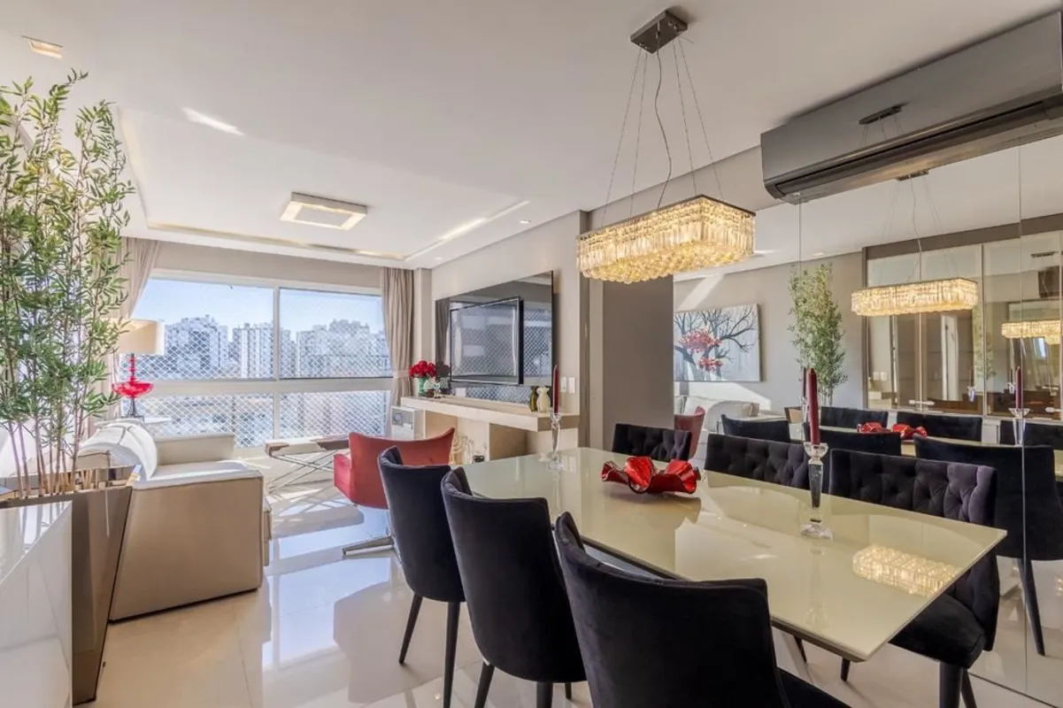 Este elegante apartamento combina conforto e estilo, com uma suíte de andar alto...