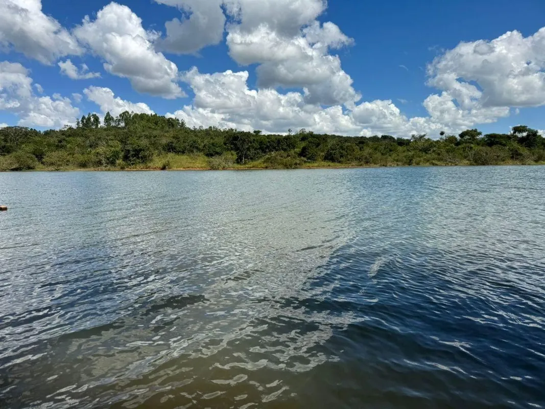 Casa à Venda - Condomínio Sol e Lua | Corumbá IV - Alexânia/GOValor: R$ 750.000,...