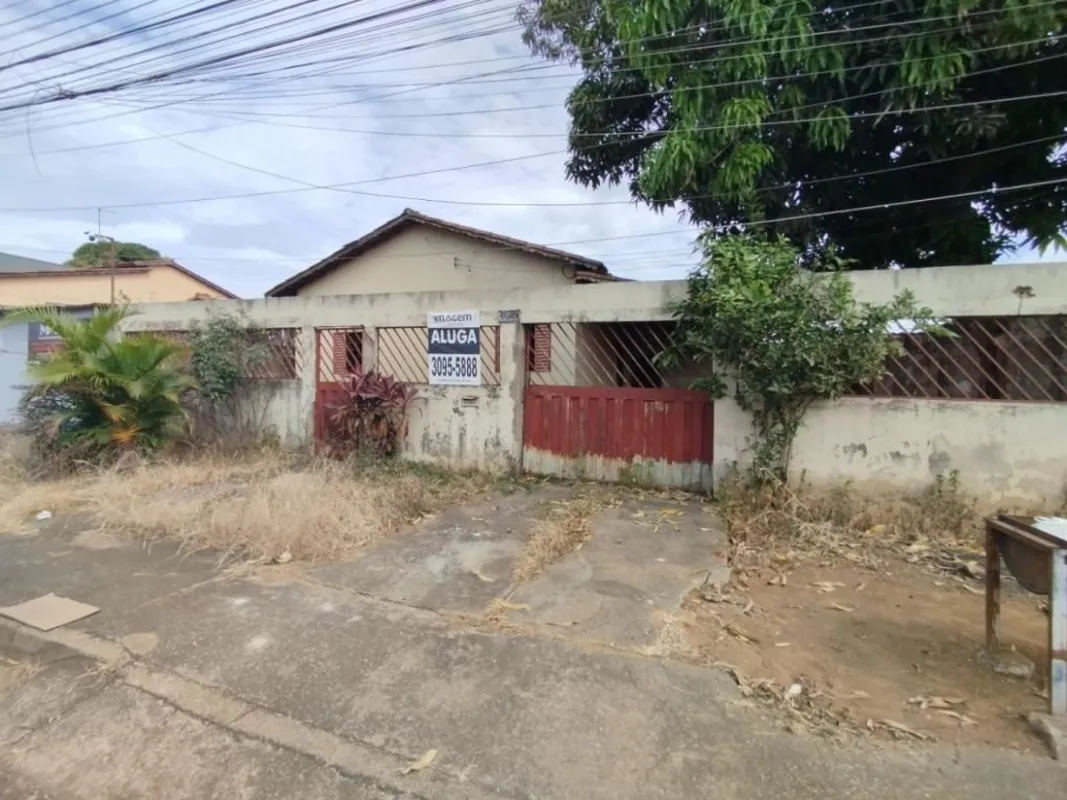 Casa ResidencialAvenida J-70 c/ V-8, Qd. 14, Lt. 05, Mansões Paraíso ? CEP 74.95...