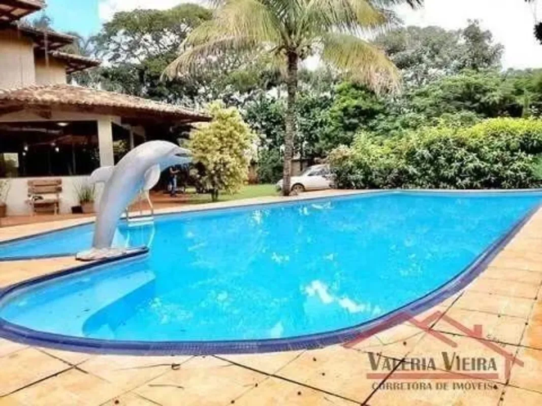 Sobrado localizado Pindorama próximo ao Campus Samambaia, composta por área útil...