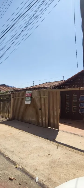 Venda | Casa Residencial ou Comercial no Setor Nova SuíçaUm imóvel amplo, versát...