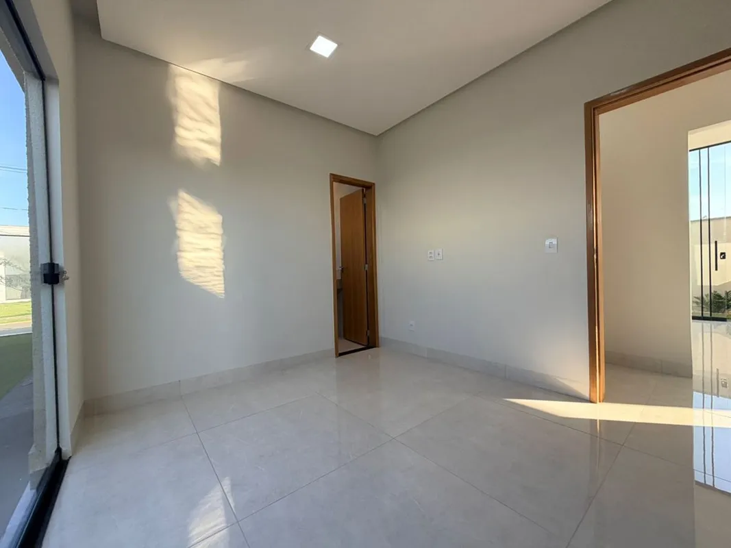 Casa de Alto Padrão à Venda – Terras Alpha 2 | Senador CanedoDe R$ 990.000 por R...