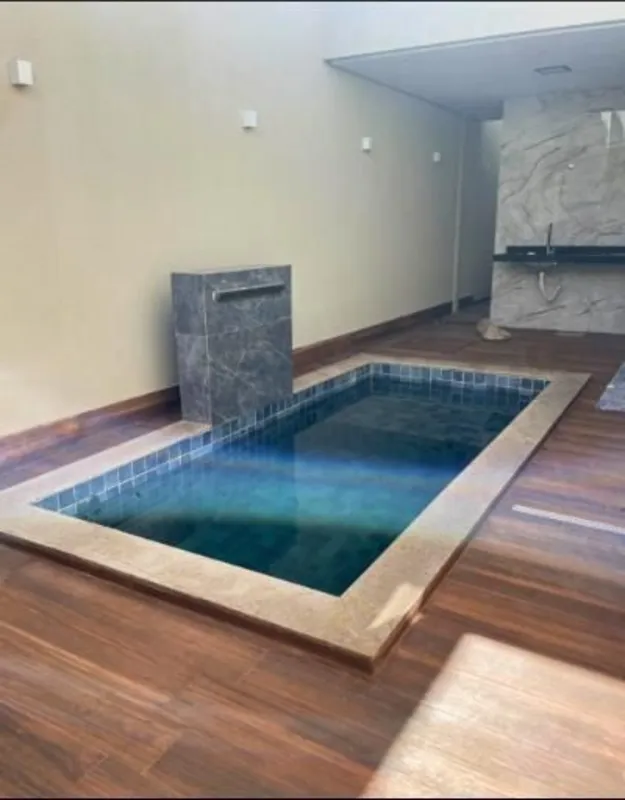 Casa moderna e sofisticada no Residencial Ravena, em Senador Canedo, com 160,54 ...