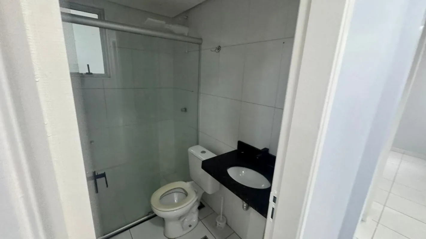- 3 Quartos sendo 1 Suíte - Banheiro Social - Cozinha com armário planejado- 2 V...