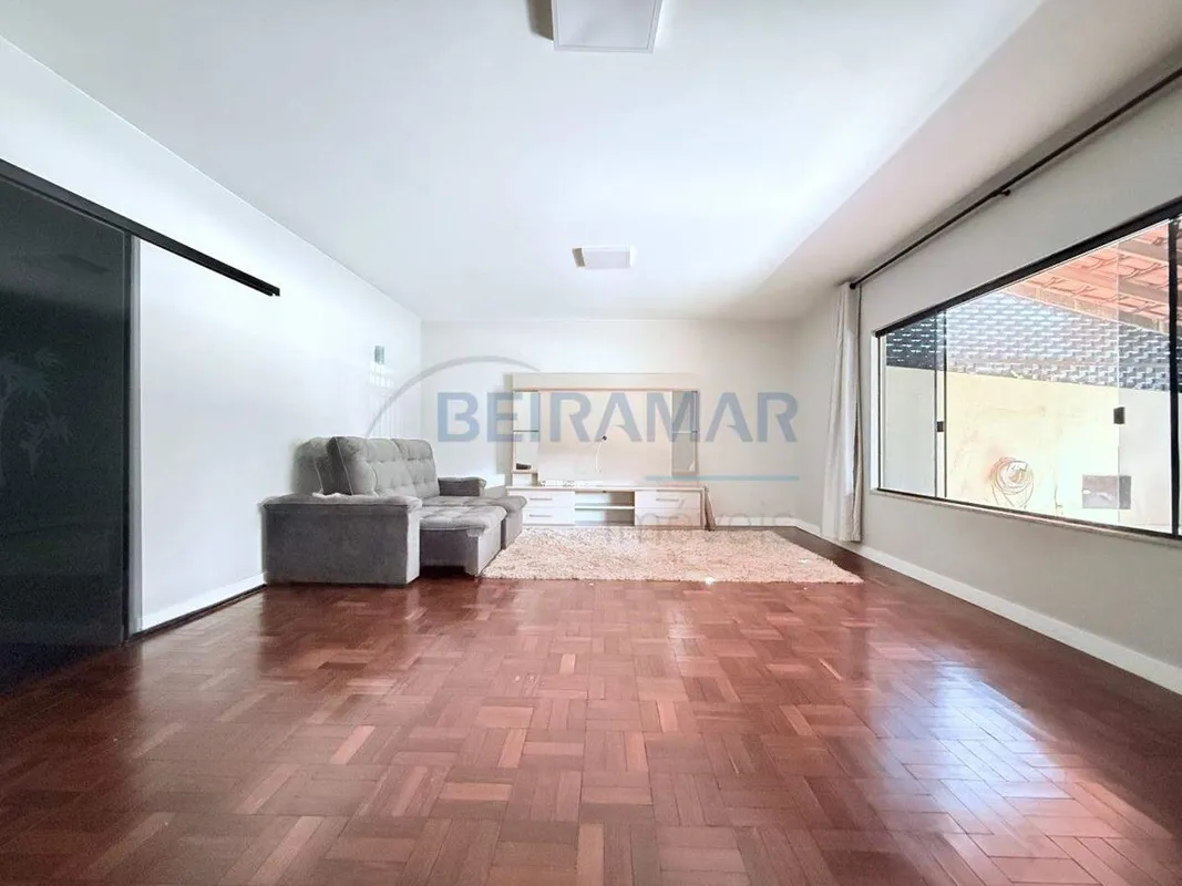 Espaço, conforto e excelente localização para você e sua família.Características...