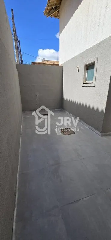 ????APARTAMENTO DE 2 QUARTOS , E VARANDA, NO CONDOMINIO VILLA PARAISO EM VALPARA...