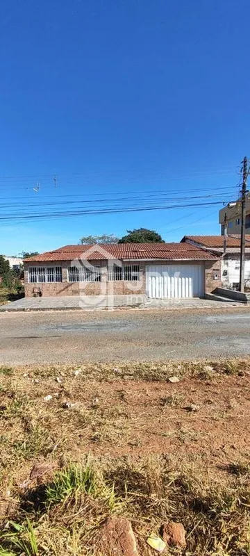 ?? Linda casa à venda em Cidade Ocidental, localizada no tranquilo bairro de Oci...