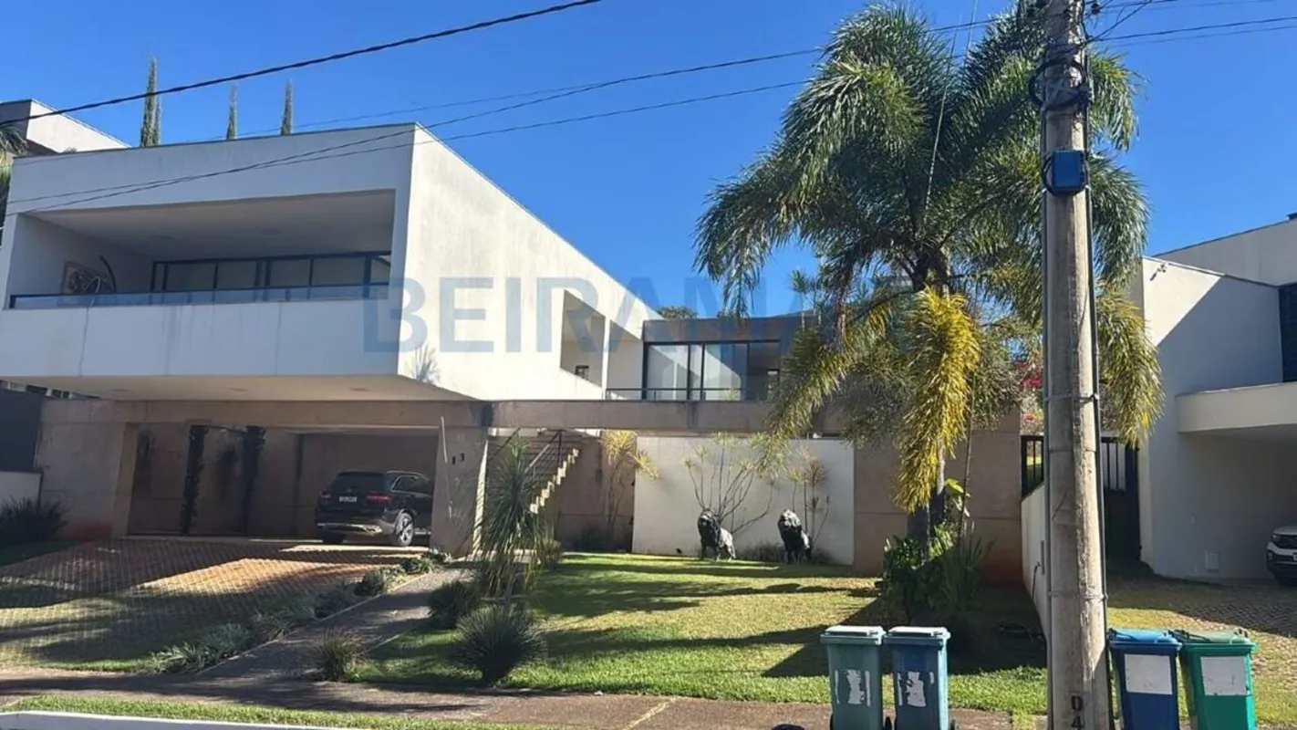 Se você busca exclusividade, sofisticação e contato com a natureza, esta residên...