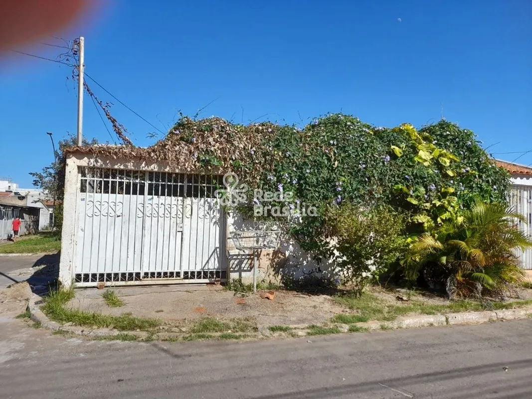 QNJ 07 | Casa Nascente Simples em terreno de 250m² | Taguatinga Se você procura ...