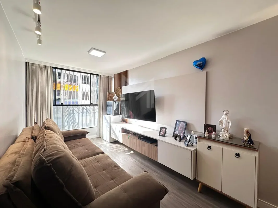 Fernanda Marques vende ótimo apartamento na CNB 06 - Taguatinga Norte!Residencia...