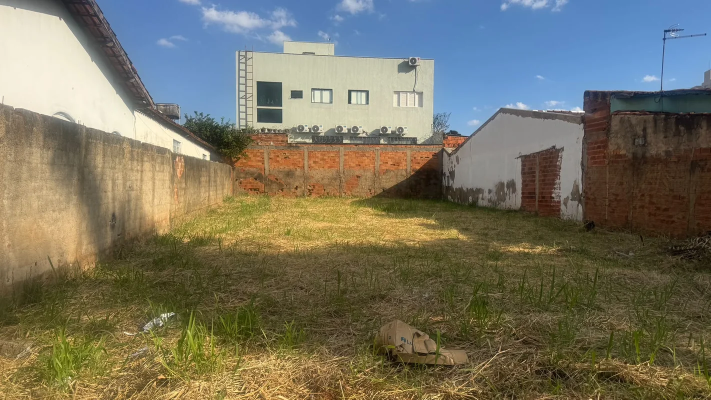 Construa o projeto dos seus sonhos ou faça um investimento com excelente potenci...