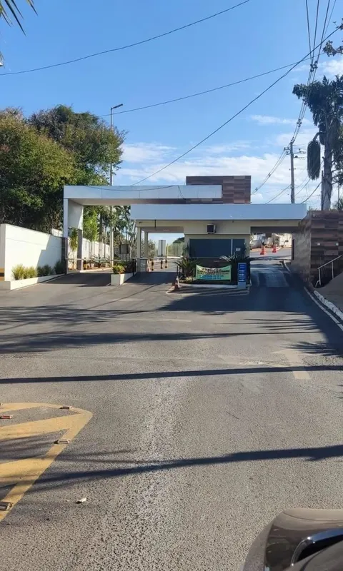 LOTE NO JARDIM BOTÂNICO EM CONDOMÍNIO FECHADO SENDO 970 METROS TODO PLANO ESCRIT...