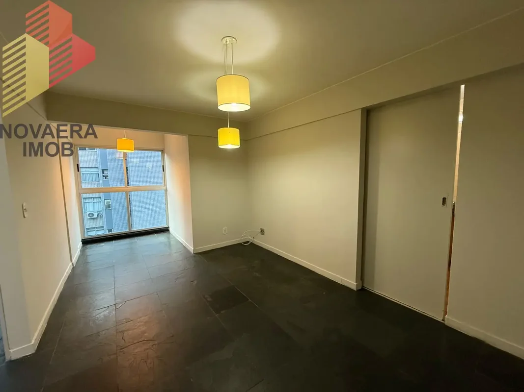 ALUGA-SE – EXCELENTE APARTAMENTO NA SQN 316 – ASA NORTEMore em uma das quadras m...