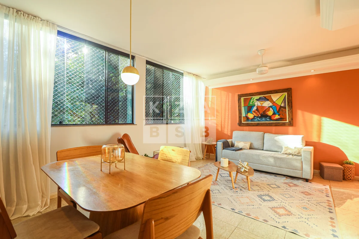 Um apartamento de 2 quartos (1 suíte) para quem não abre mão de uma sala espaços...