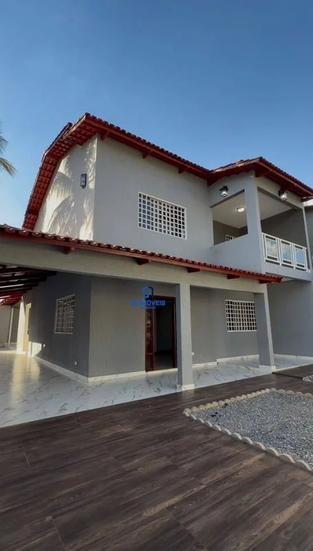 **SOBRADO À VENDA | VILA LUCY**Se você procura um imóvel espaçoso, confortável e...