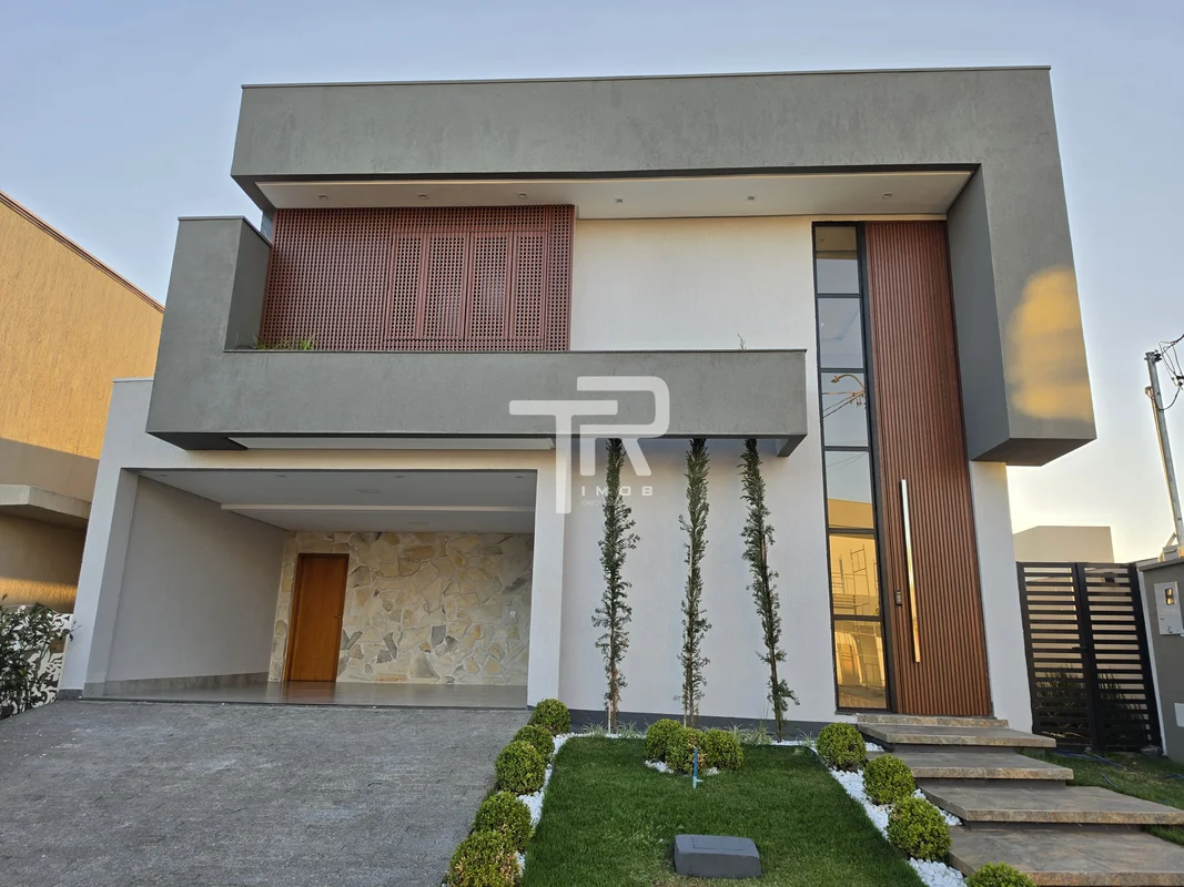 CASA ALTO HORIZONTE - Sobrado no JARDINS BOLONHAUm projeto arquitetônico com mod...