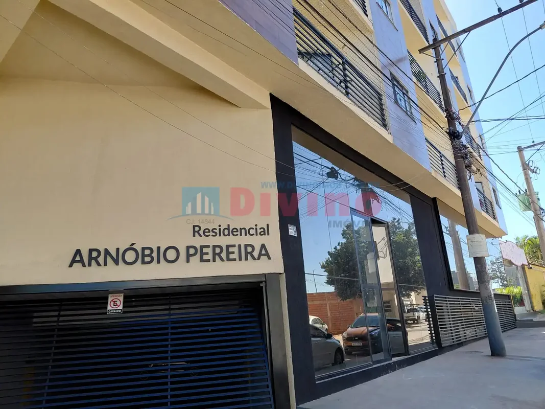 VENDE APARTAMENTO 2Q SETOR DE MANSÕES SOBRADINHO QD.49 LOTE 03 -1° ANDAR-2 QUART...