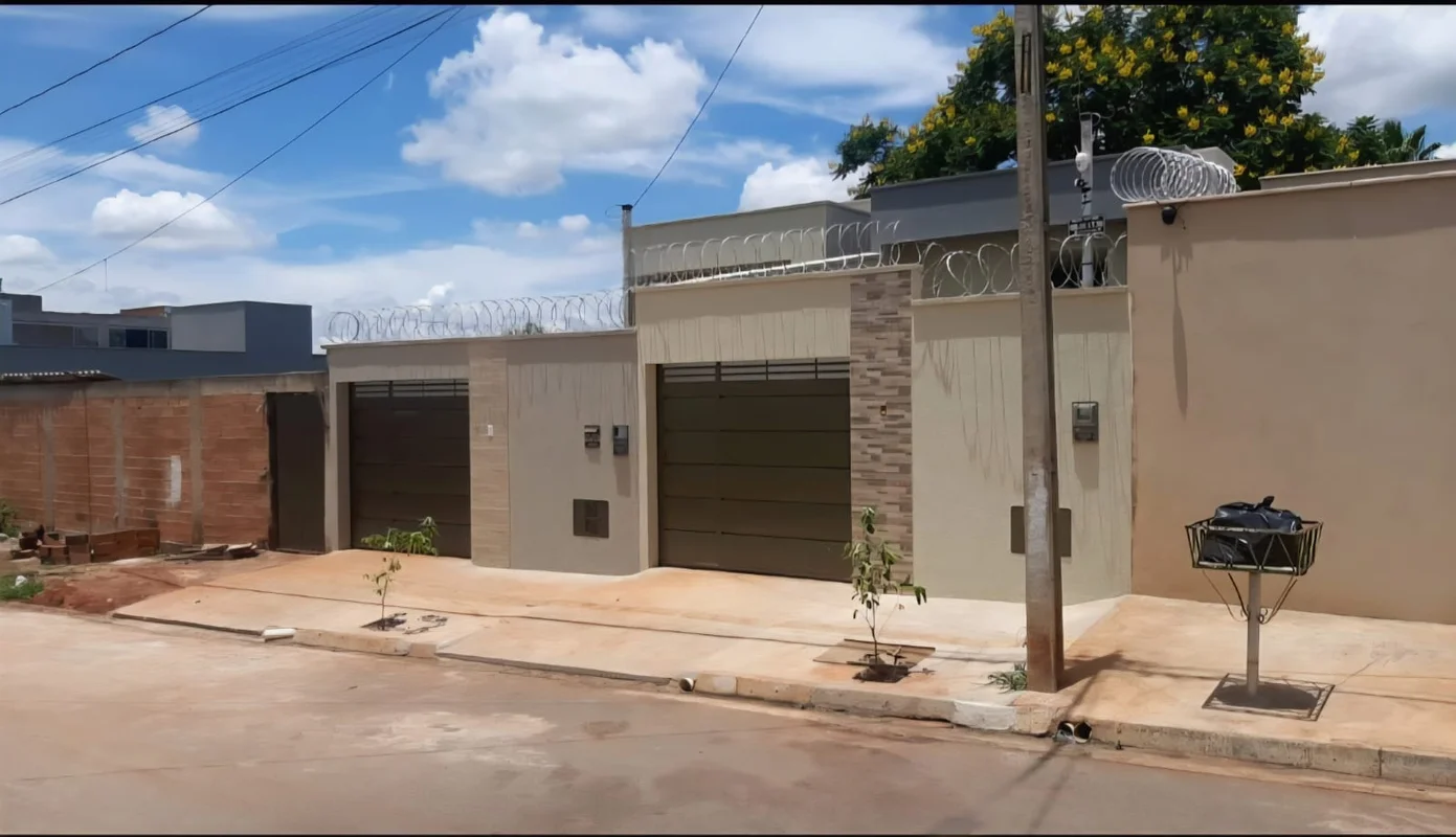 Casa à venda, no Residencial Paraíso, Goiânia GO,  próximo ao Campus da UFG02 QU...