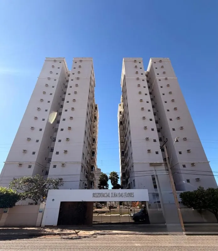 Apartamento com 02 quartos (01 suíte), ambos com armários e suite com ar condici...