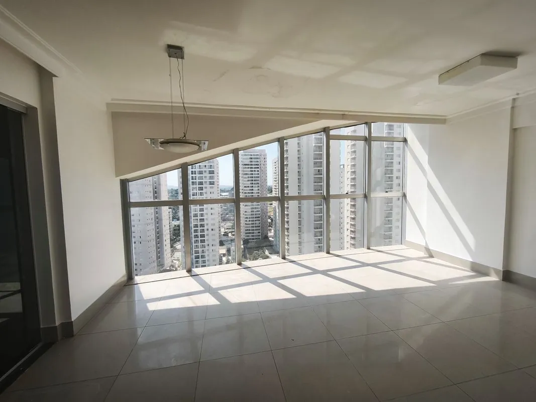 Cobertura no Residencial Riviera Di Venezia, localizado no prestigiado bairro Ja...