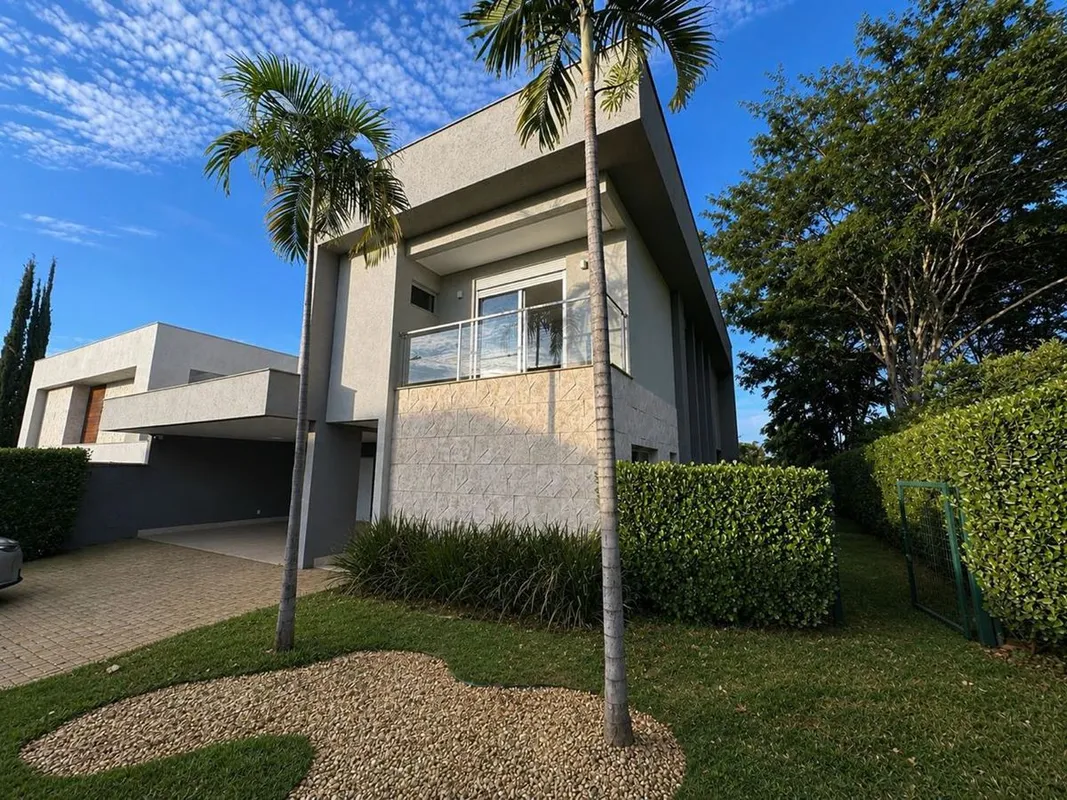 541 mÂ² de terreno | 370 mÂ² de construÃ§Ã£oEm uma localizaÃ§Ã£o privilegiada no...