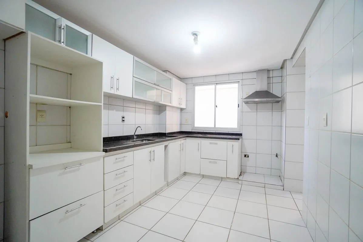 Apartamento exclusivo para locaÃ§Ã£o no Setor Oeste, com apenas 1 apartamento po...