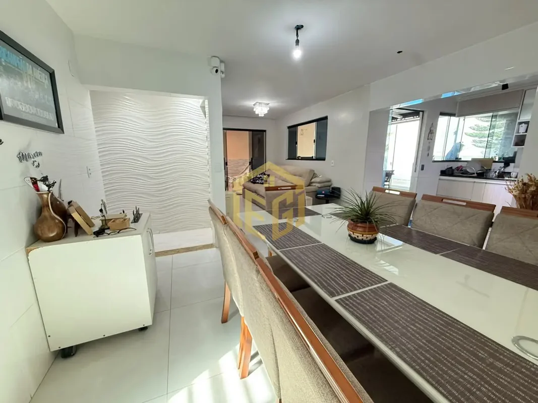 Casa à Venda – QNM 24 Conjunto G, Casa 06 – Ceilândia NorteExcelente oportunidad...