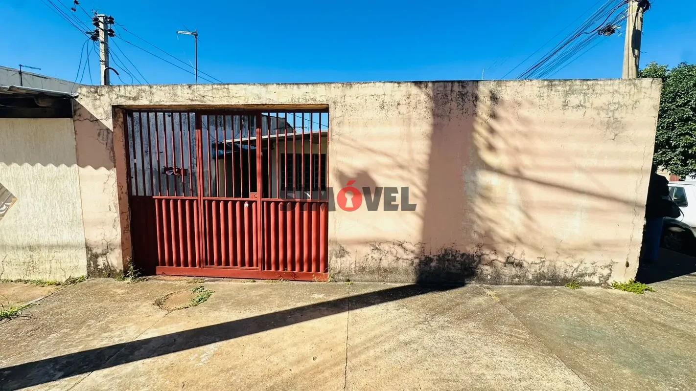 QR 306 - Frente e Fundos - Casa para alugar com 135m² por R$ 1.650,00/mês - Sama...