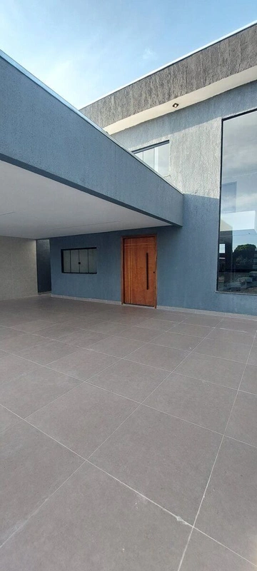 ESPETÁCULAR CASA DE ALTO PADRÃO NA QNG!Excelente Localização – Projeto Moderno, ...