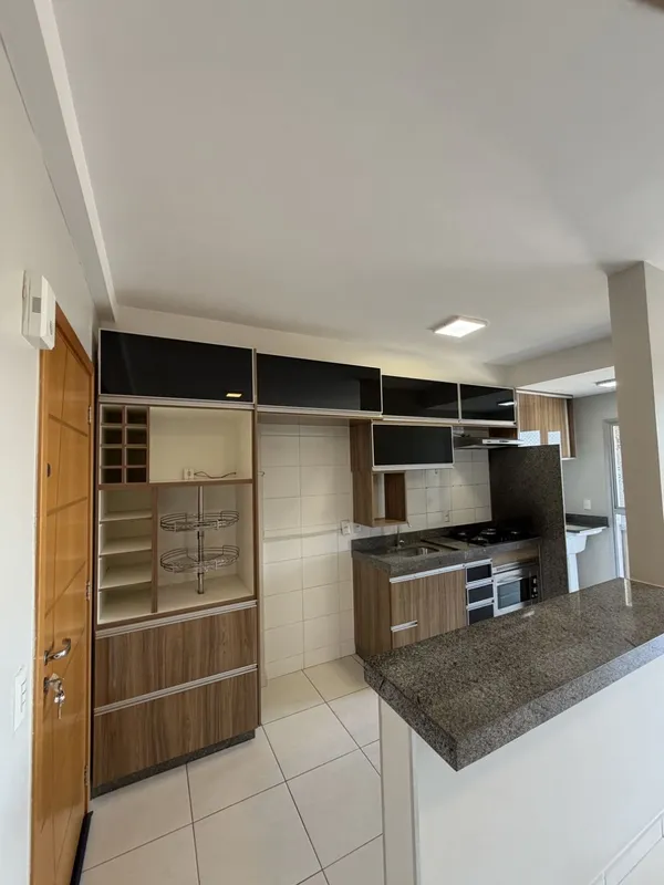 Apartamento bem cuidado e pronto para morar !2 vagas de garagem individuais !com...