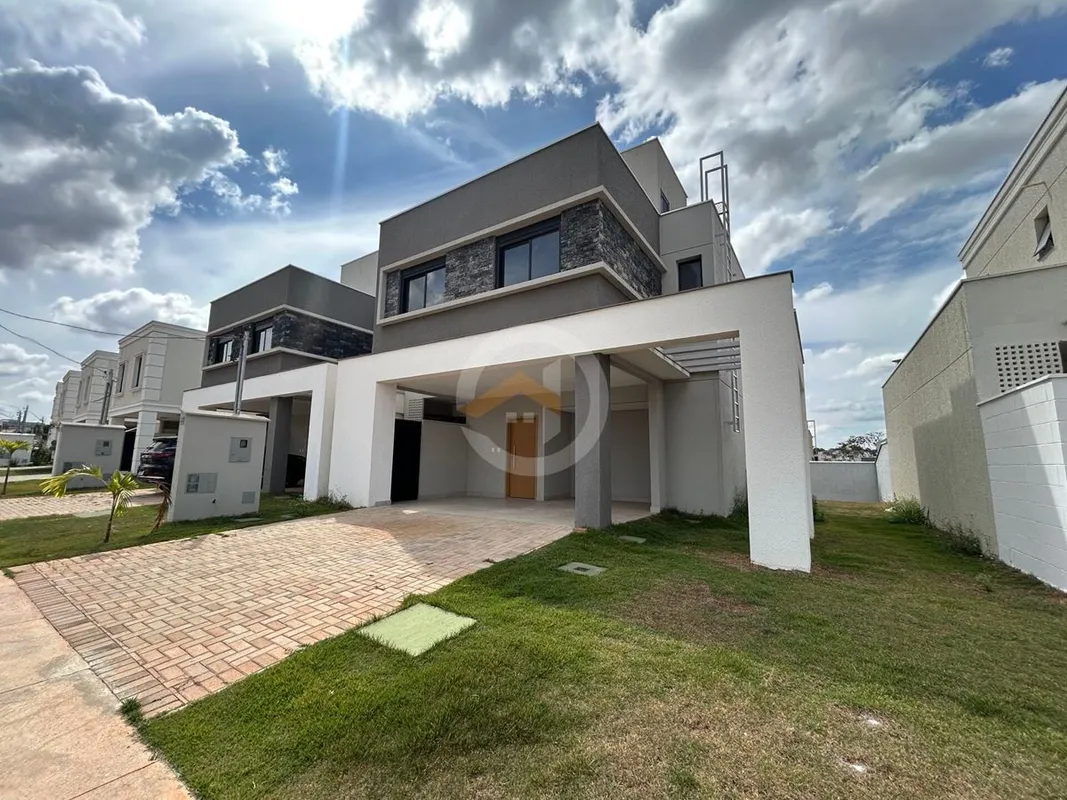 Casa em Condomínio Fechado Jardins Lyon repleto em armários e pronto para morar ...