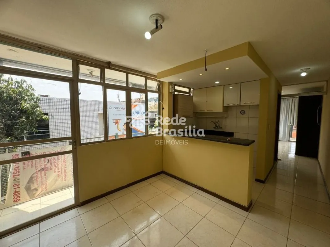 SCLN 110 BLOCO D - ASA NORTEKitnet de canto, dividida, nascente e com varanda! 4...