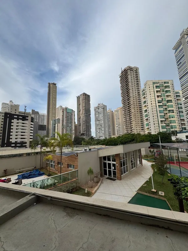 APARTAMENTO IT FLAMBOAYNT 02 quartos sendo 2 suítes Rico em armáriosLavabo Varan...