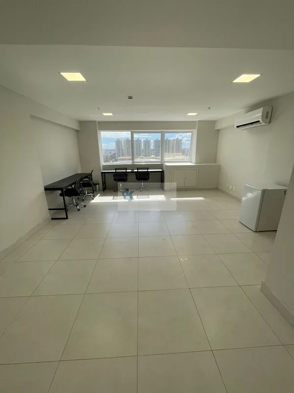 Sala Comercial Reformada | 37,03 m² | Connect Towers – Águas ClarasInstale sua e...
