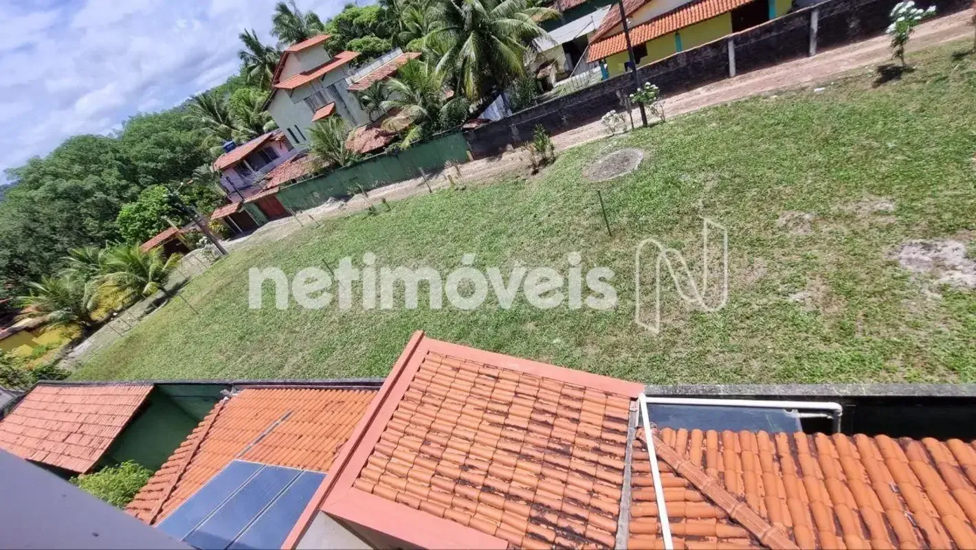 Está é a oportunidade de adquirir um lote com vista para o Mar.Terreno escritura...