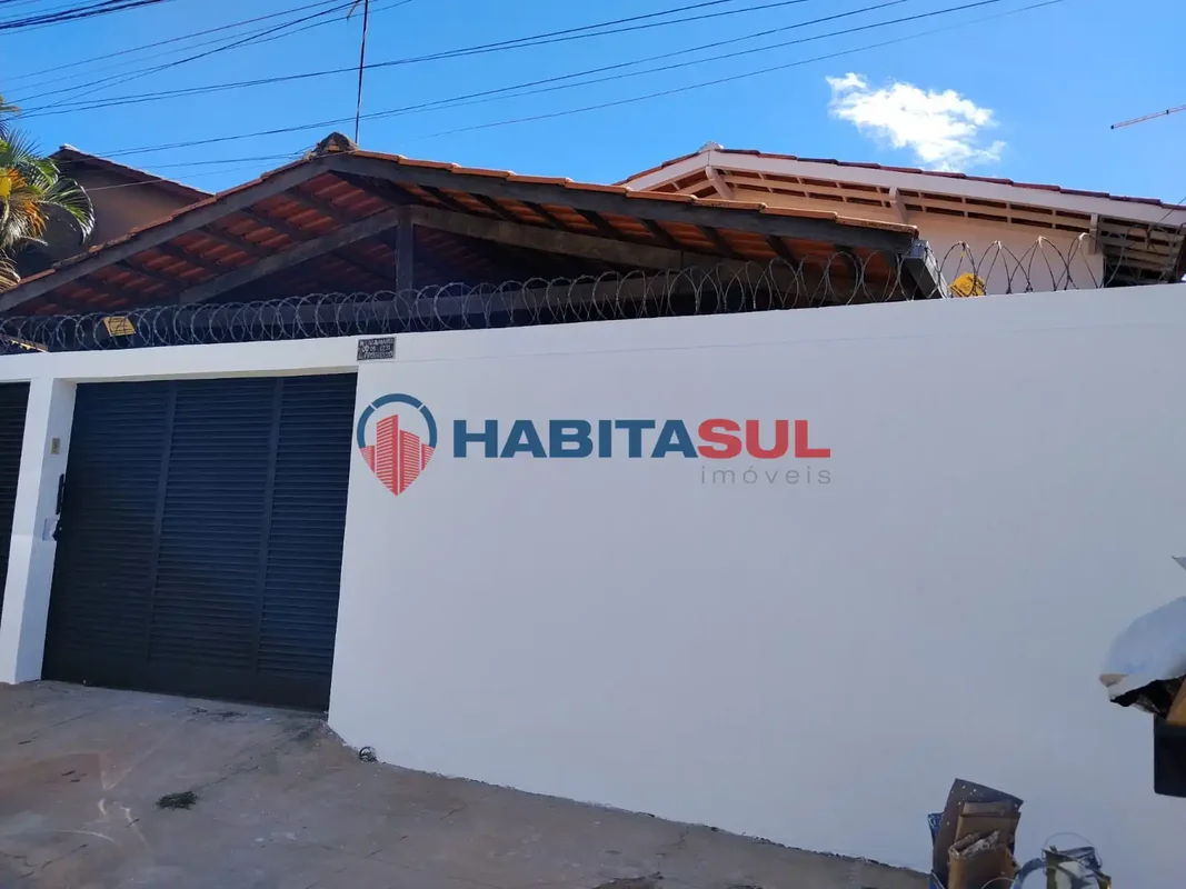ALUGUEL | CASA | 03 QUARTOS | 154M² | JARDIM PROGRESSOCom fácil acesso a Avenida...