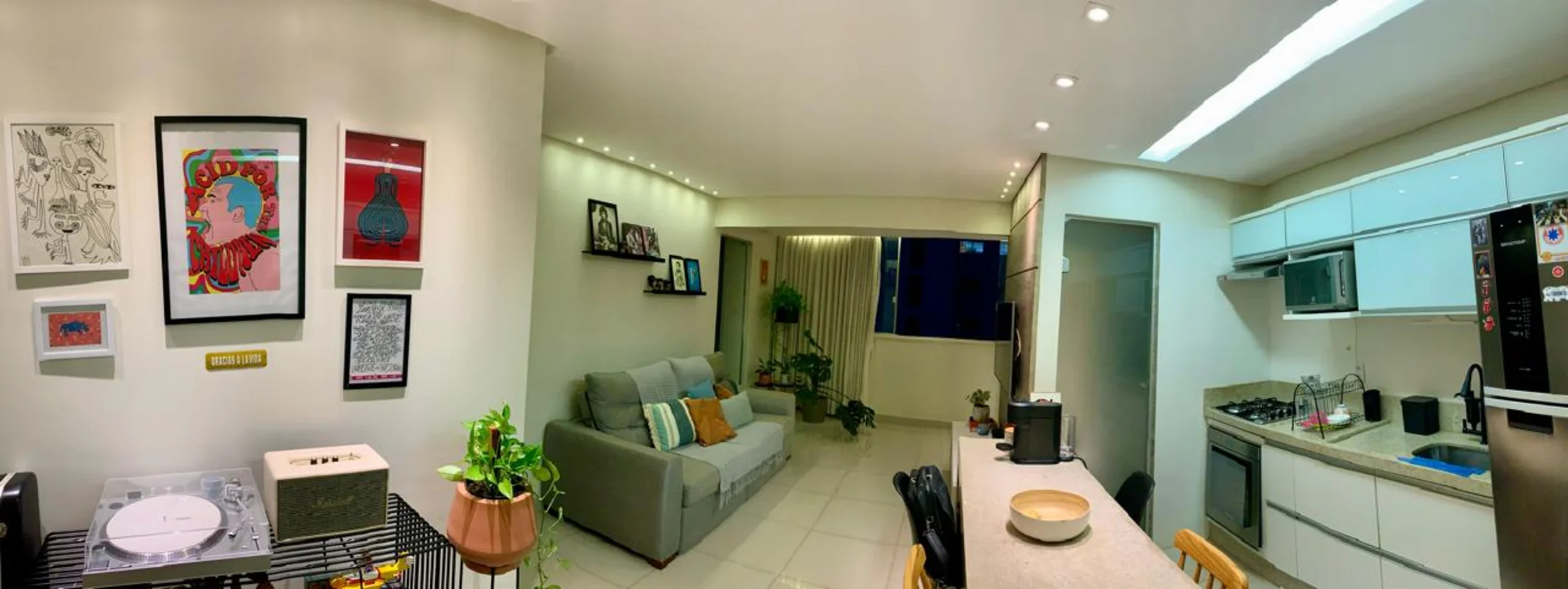 Localizado na Rua 14, no Jardim Goiás, em Goiânia, uma das regiões mais privileg...