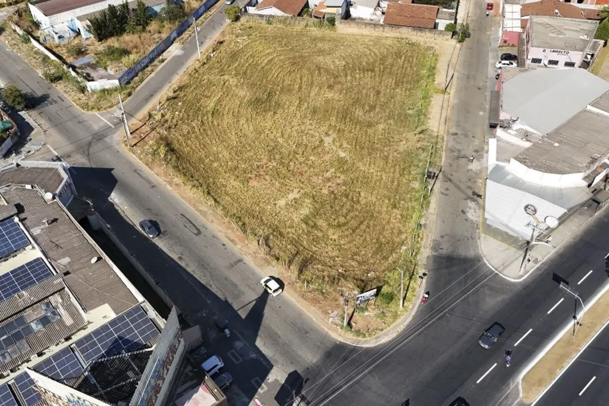 Ãrea DisponÃ­vel para BTS:Ãrea Comercial: 4.211 mÂ²LocalizaÃ§Ã£o EstratÃ©gica:...