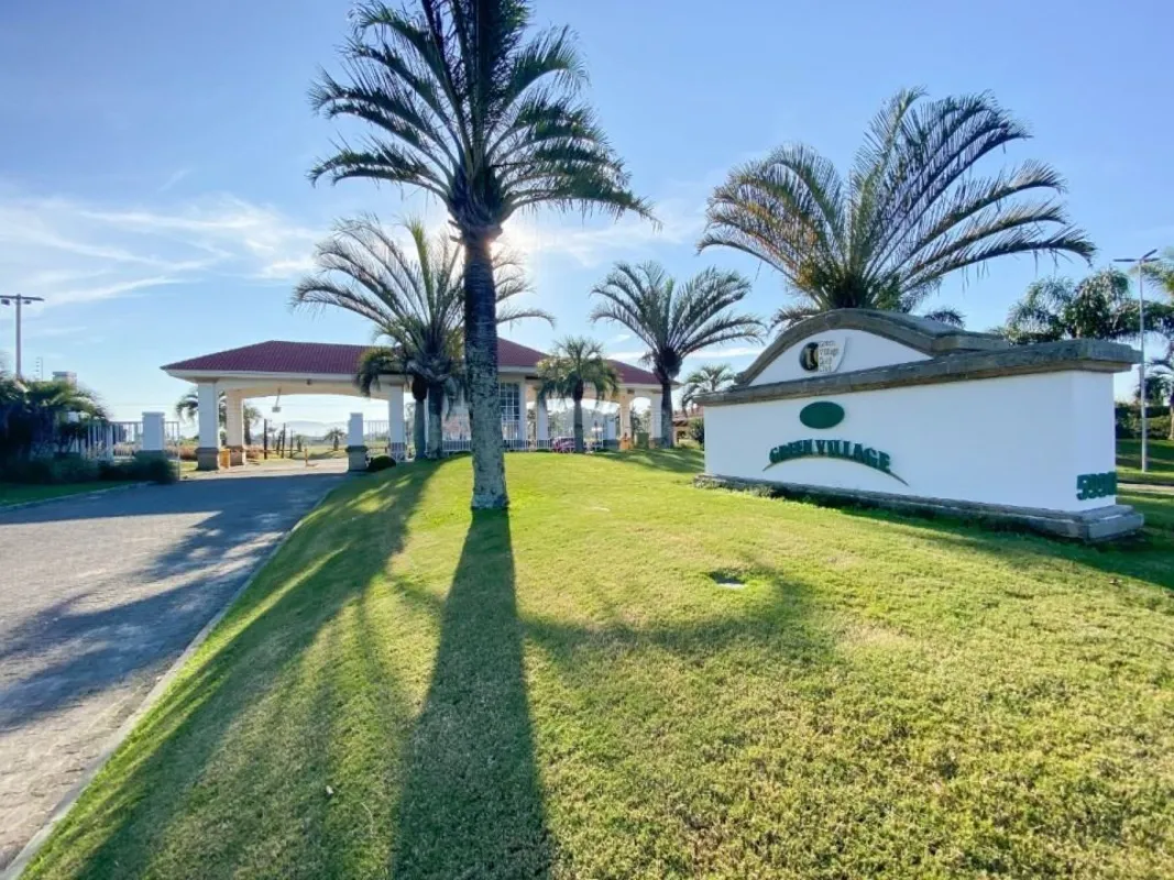 Casa de alto padrão com 4 suítes e 270m² de área privativaImagine a sua família ...