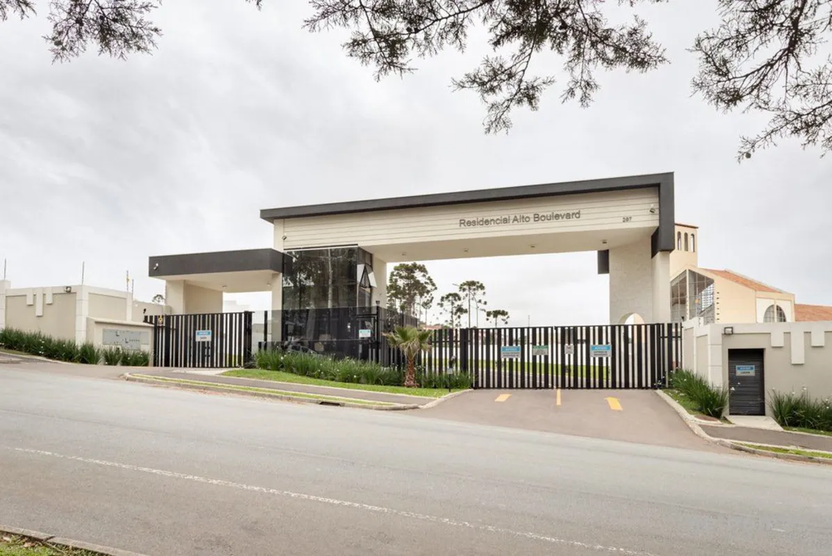 O Condomínio Residencial Alto Boulevard possui ao todo 135 lotes, sendo que suas...