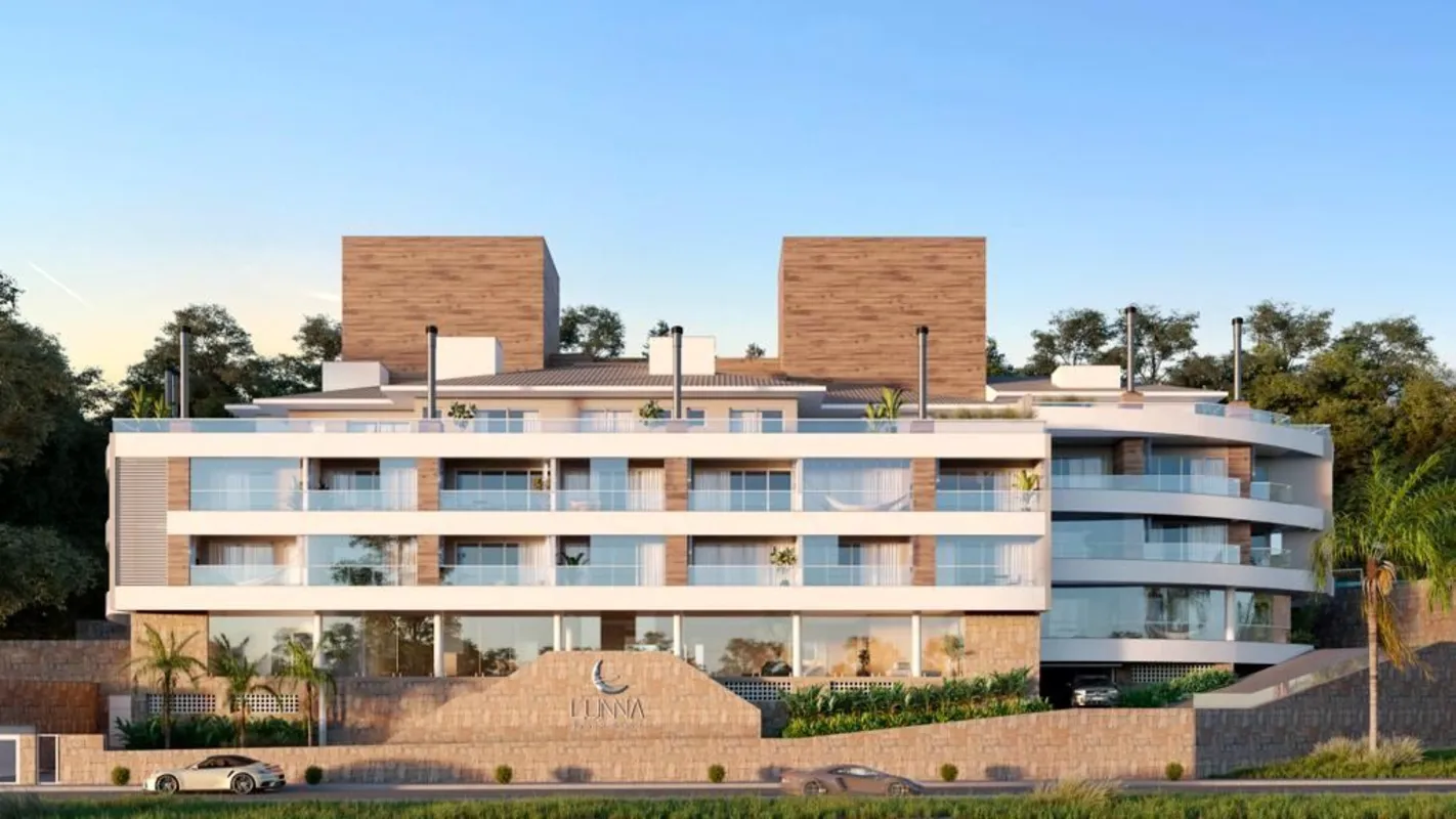 Apartamento à venda em Jurerê com 2 suítes, vista para o mar, tecnologia de auto...