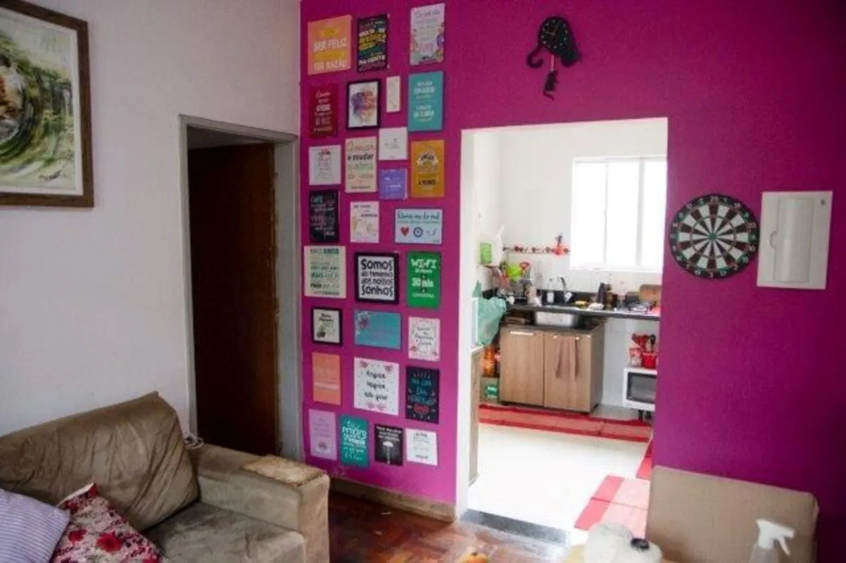 Apartamento garden térreo com ampla área externa. Imóvel de frente, super arejad...