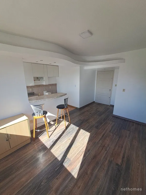 Apartamento reformado em frente ao Zaffari da Cristóvão Colombo com 1 dormitório...